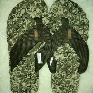 Flip flops